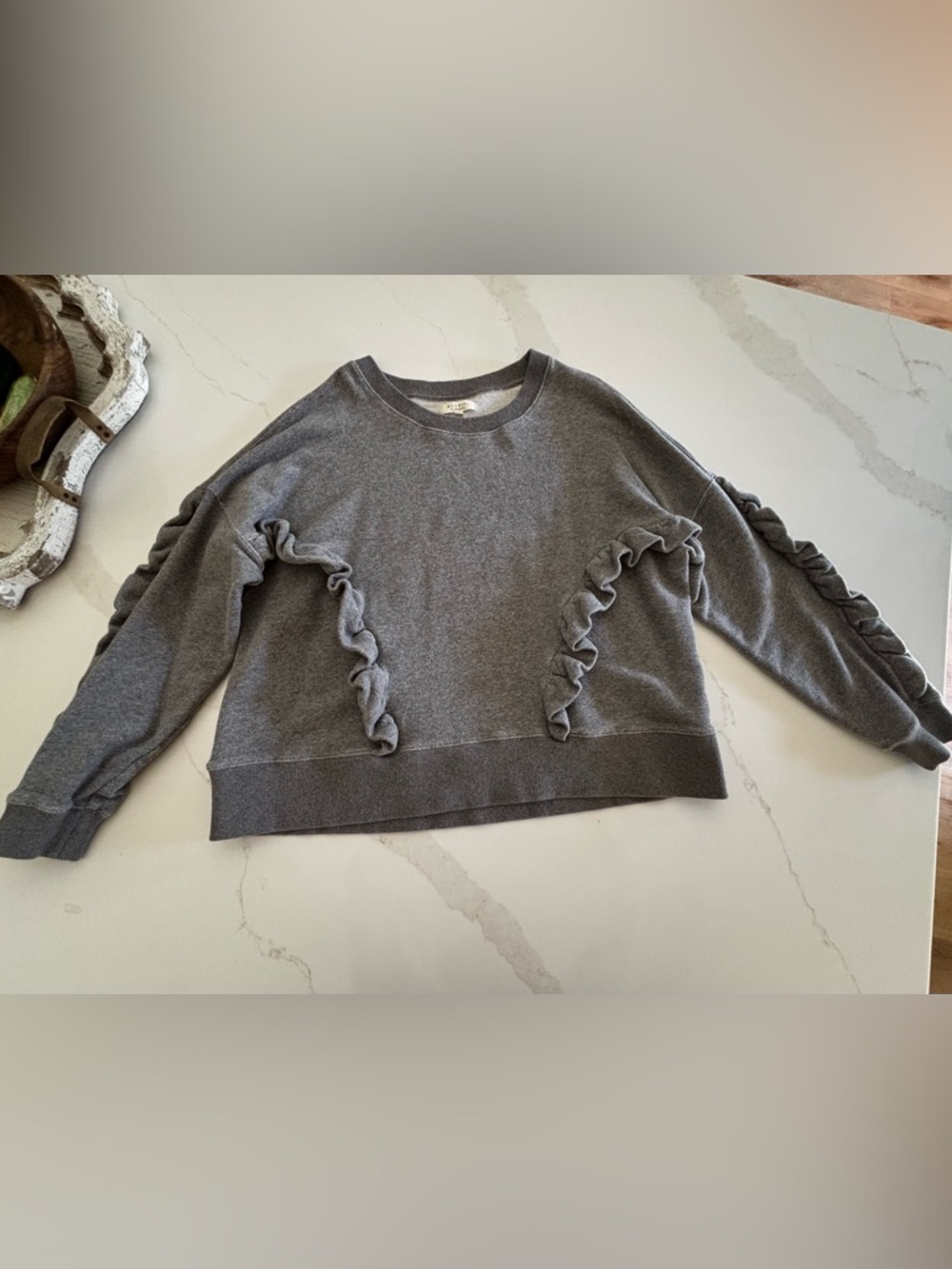 Ruffle-Trim Gray Women's Sweatshirt Size Large EUC
